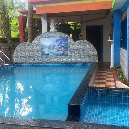 Calangute Beach Side Hotel Экстерьер фото