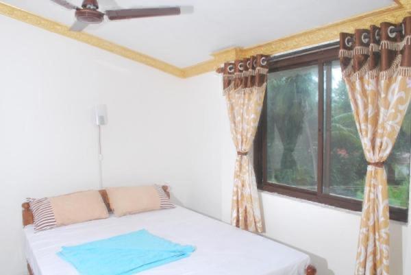 Calangute Beach Side Hotel Экстерьер фото