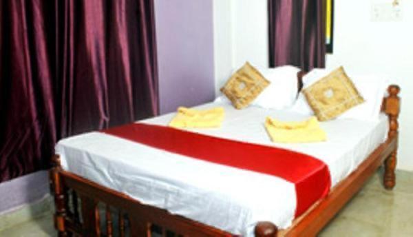 Calangute Beach Side Hotel Экстерьер фото